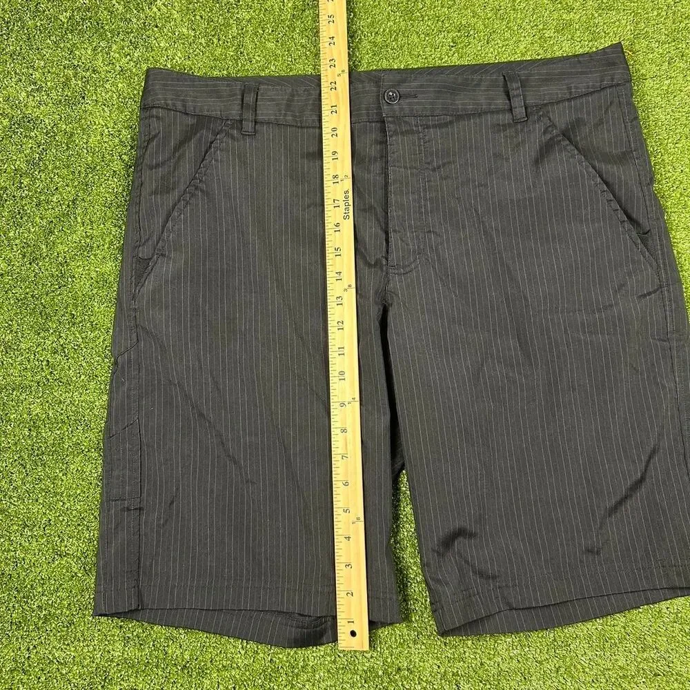 Fila Men's Black and Grey Shorts